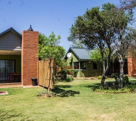 Chameleon Bush Lodge Hammanskraal Luaran gambar