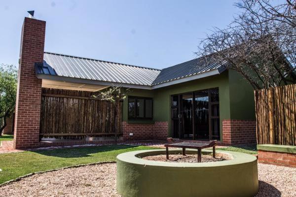 Chameleon Bush Lodge Hammanskraal Luaran gambar