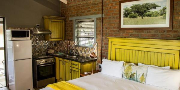 Chameleon Bush Lodge Hammanskraal Luaran gambar